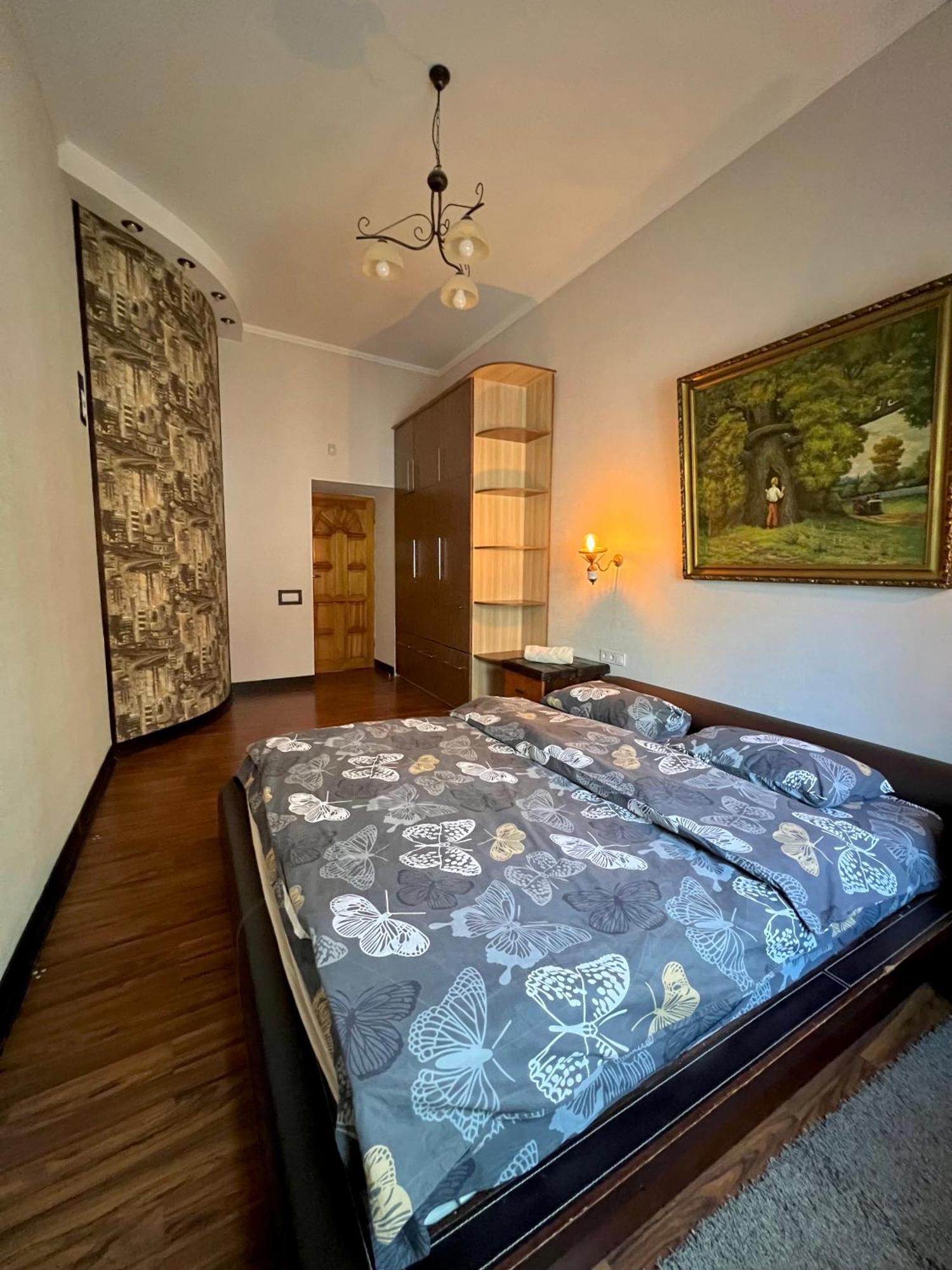 Old Lemberg Apartment Екстер'єр фото